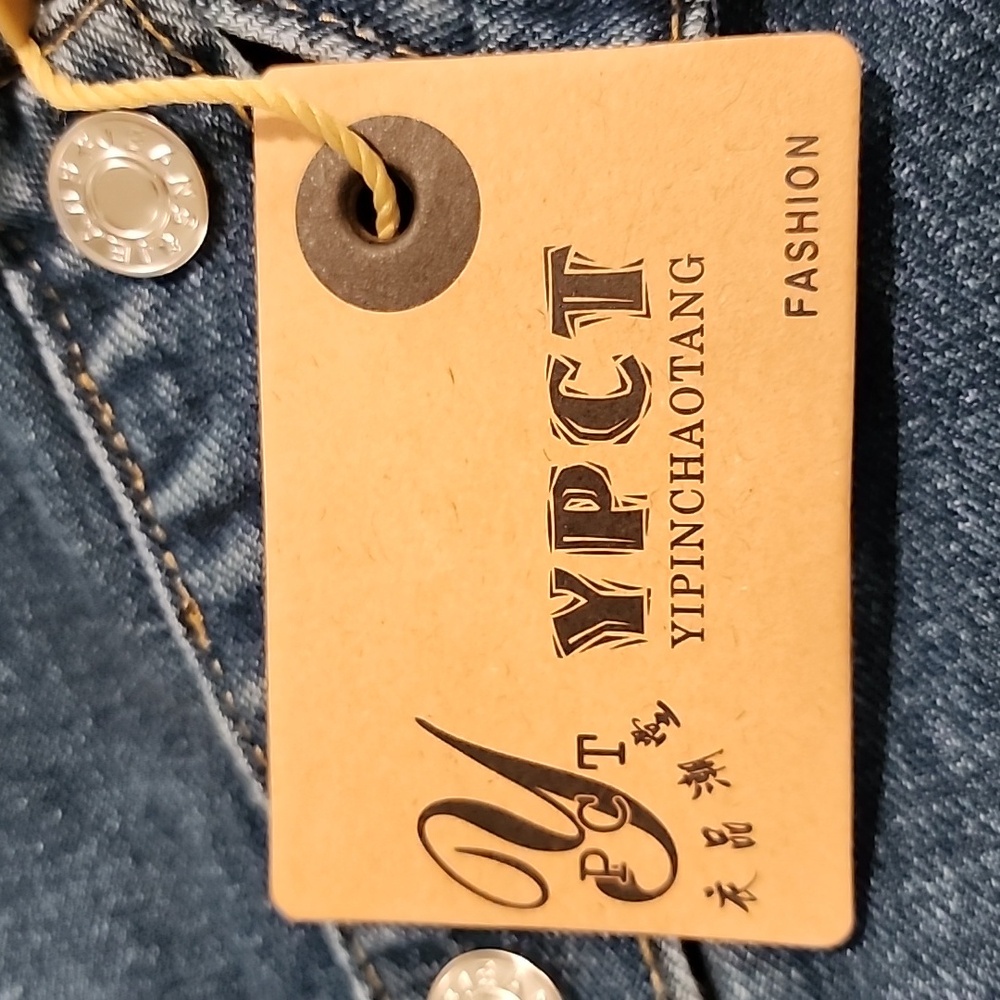YPCT Women's Cropped Denim Blue Jean Jacket with Snap Front. XL - Picture 7 of 16